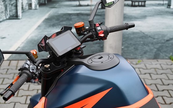 Gebrauchtmotorrad KTM 1290 Super Duke R - Bild 10