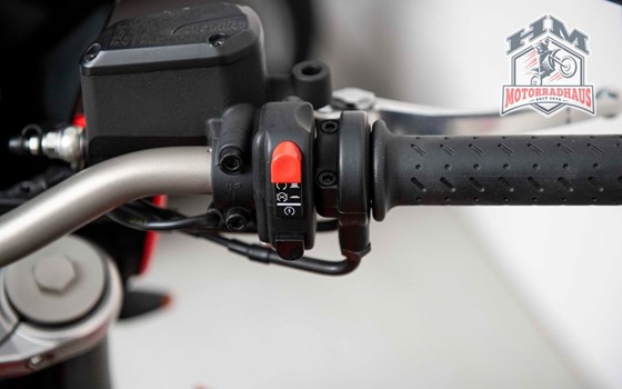 Gebrauchtmotorrad Aprilia Shiver 750 - Bild 9