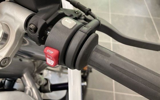 Gebrauchtmotorrad BMW R nineT Racer - Bild 12