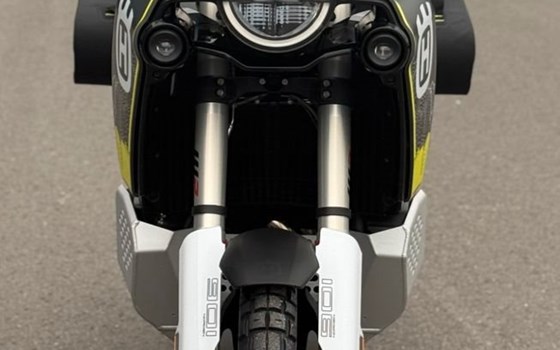 Neufahrzeug Husqvarna Norden 901 Expedition - Bild 2