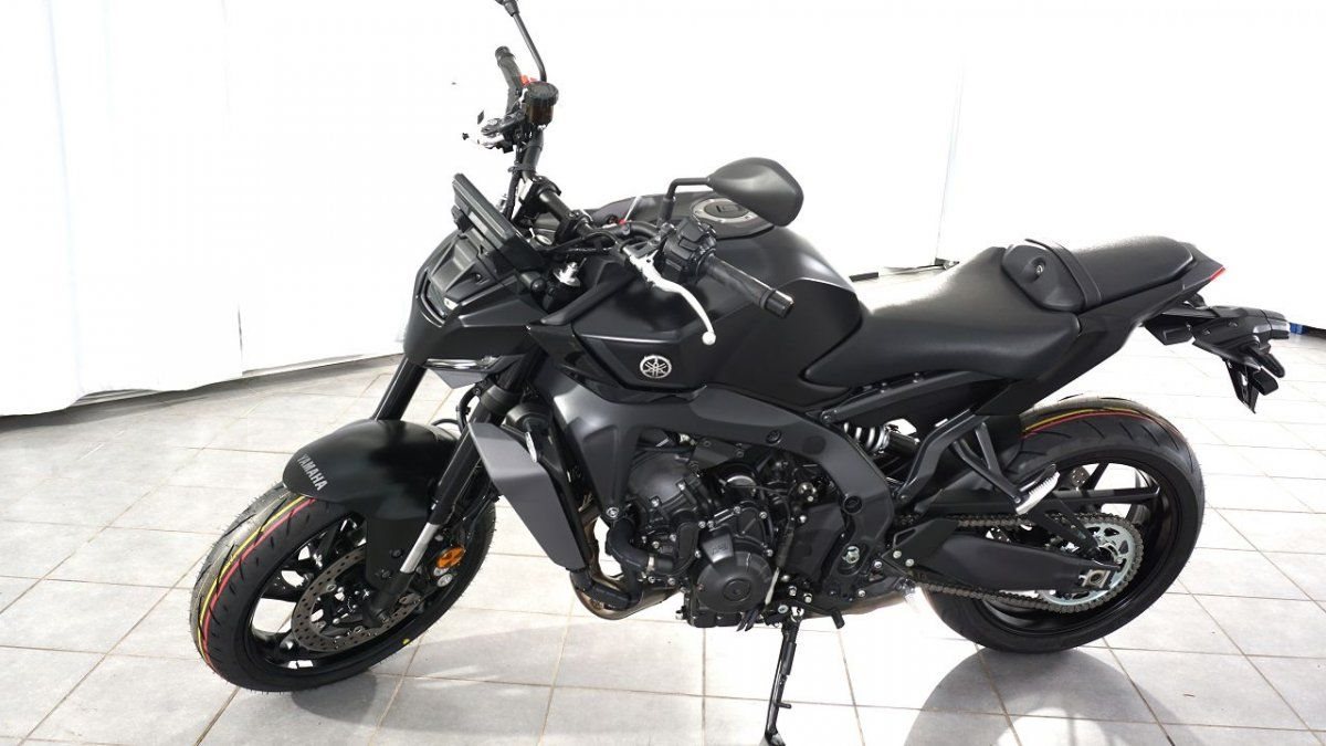 Yamaha MT-09 