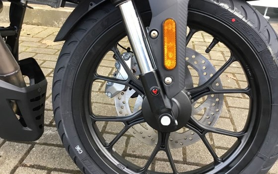 Neufahrzeug Aprilia Tuono 125 - Bild 12
