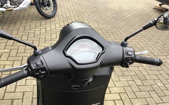 Neufahrzeug Vespa GTS 125 Supersport iGET - Bild 14