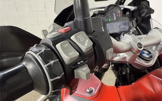 Gebrauchtmotorrad BMW R 1200 GS Adventure - Bild 3 Gebrauchtmotorrad BMW R 1200 GS Adventure - Bild 3