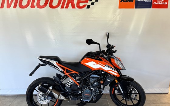 Gebrauchtmotorrad KTM 125 Duke - Bild 2 Gebrauchtmotorrad KTM 125 Duke - Bild 2
