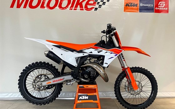 Gebrauchtmotorrad KTM 125 SX - Bild 1 Gebrauchtmotorrad KTM 125 SX - Bild 1