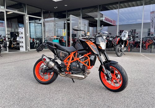 KTM 690 Duke R