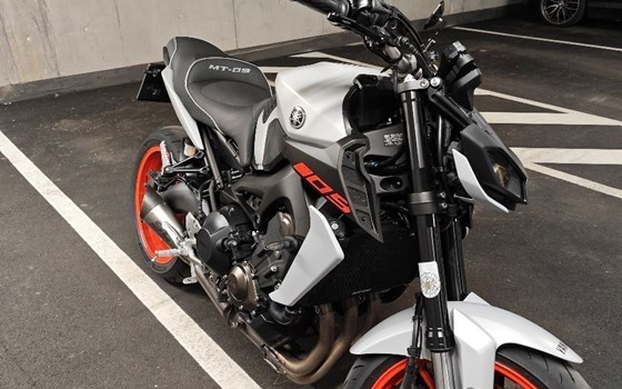 Gebrauchtmotorrad Yamaha MT-09 - Bild 15 Gebrauchtmotorrad Yamaha MT-09 - Bild 15