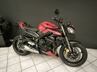 Gebrauchtmotorrad Triumph Street Triple RS