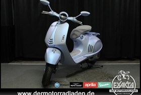 Vespa 946 Snake