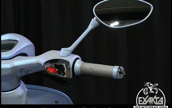 Neufahrzeug Vespa 946 Snake - Bild 20