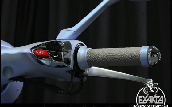 Neufahrzeug Vespa 946 Snake - Bild 21