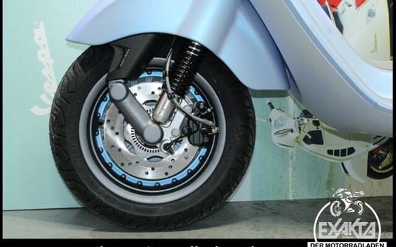 Neufahrzeug Vespa 946 Snake - Bild 24