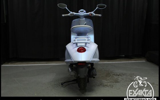 Neufahrzeug Vespa 946 Snake - Bild 4