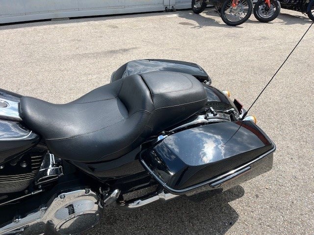 Harley-Davidson Touring Street Glide Special FLHXS (Vivid Black) - Bild 11