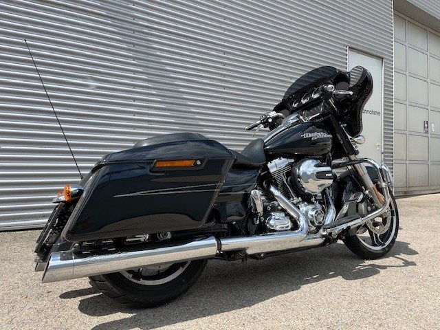 Harley-Davidson Touring Street Glide Special FLHXS (Vivid Black) - Bild 8