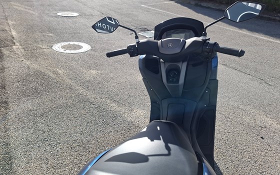 Gebrauchtmotorrad Yamaha NMAX 125 - Bild 6 Gebrauchtmotorrad Yamaha NMAX 125 - Bild 6