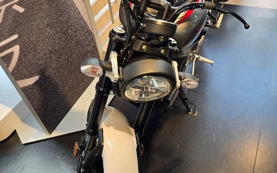 Gebrauchtmotorrad Yamaha XSR125 Legacy - Bild 1