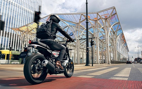 Gebrauchtmotorrad Yamaha XSR125 - Bild 3