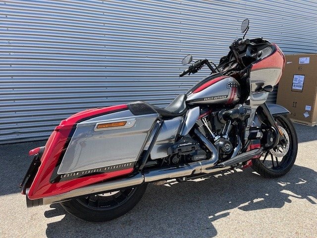 Harley-Davidson CVO Road Glide FLTRXSE (Red Pepper & Magnetic Gray with Black Hole) - Bild 11