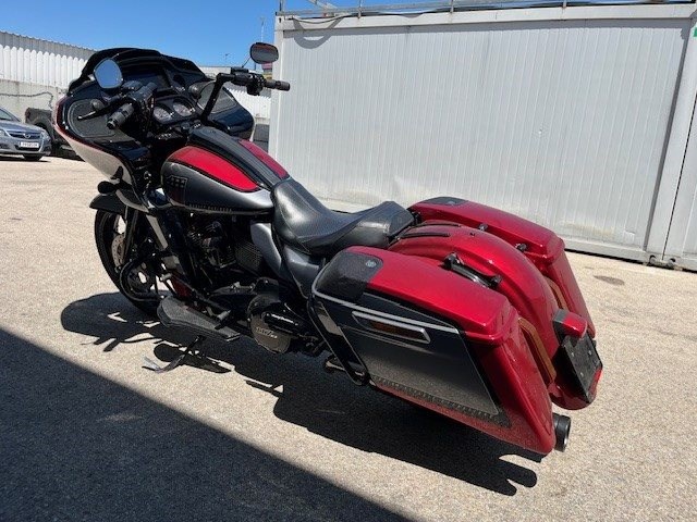 Harley-Davidson CVO Road Glide FLTRXSE (Red Pepper & Magnetic Gray with Black Hole) - Bild 15