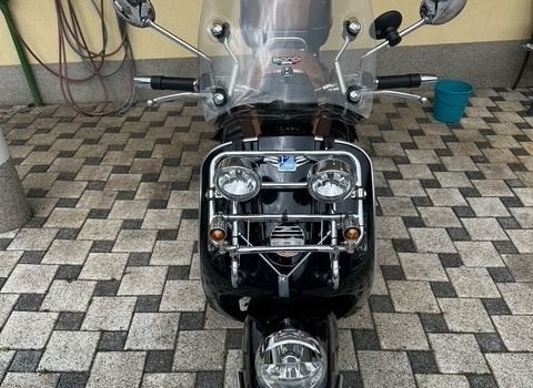 Gebrauchtmotorrad Vespa GTV 300 Via Montenapoleone - Bild 5 Gebrauchtmotorrad Vespa GTV 300 Via Montenapoleone - Bild 5