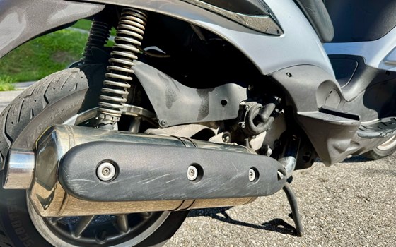 Gebrauchtmotorrad Piaggio Beverly 500 - Bild 13 Gebrauchtmotorrad Piaggio Beverly 500 - Bild 13