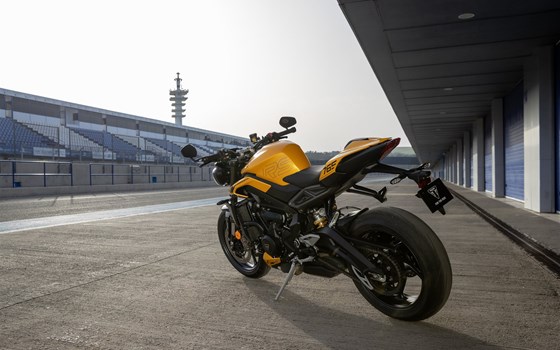 Neufahrzeug Triumph Street Triple 765 RS - Bild 10