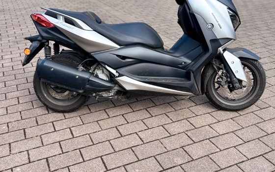 Gebrauchtmotorrad Yamaha XMAX 300 - Bild 1