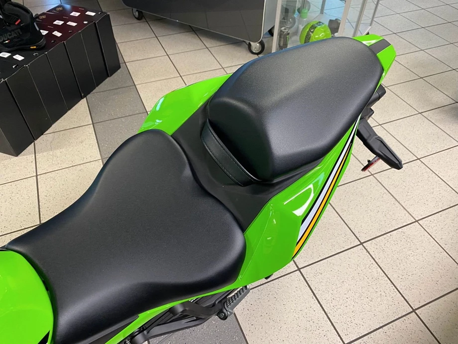 Angebot Kawasaki Ninja ZX-4RR Bild 10: Angebot Kawasaki Ninja ZX-4RR