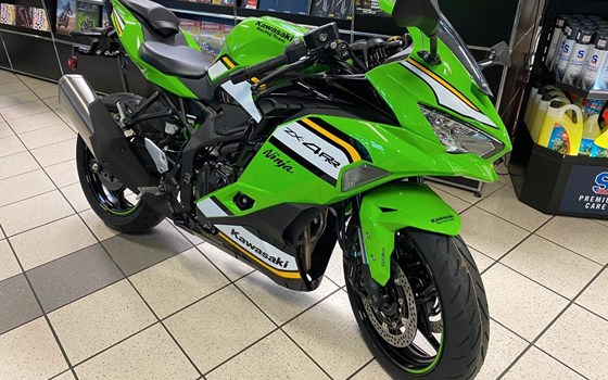 Neufahrzeug Kawasaki Ninja ZX-4RR - Bild 3