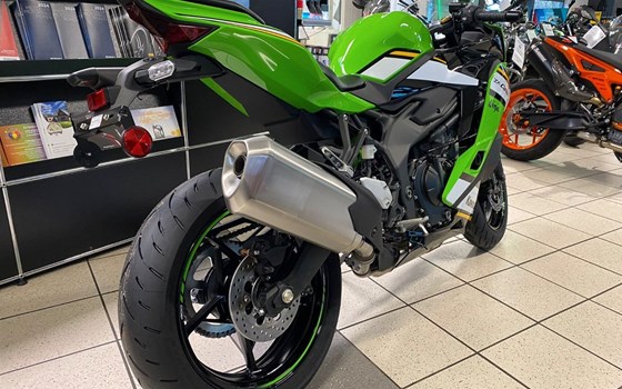 Neufahrzeug Kawasaki Ninja ZX-4RR - Bild 5