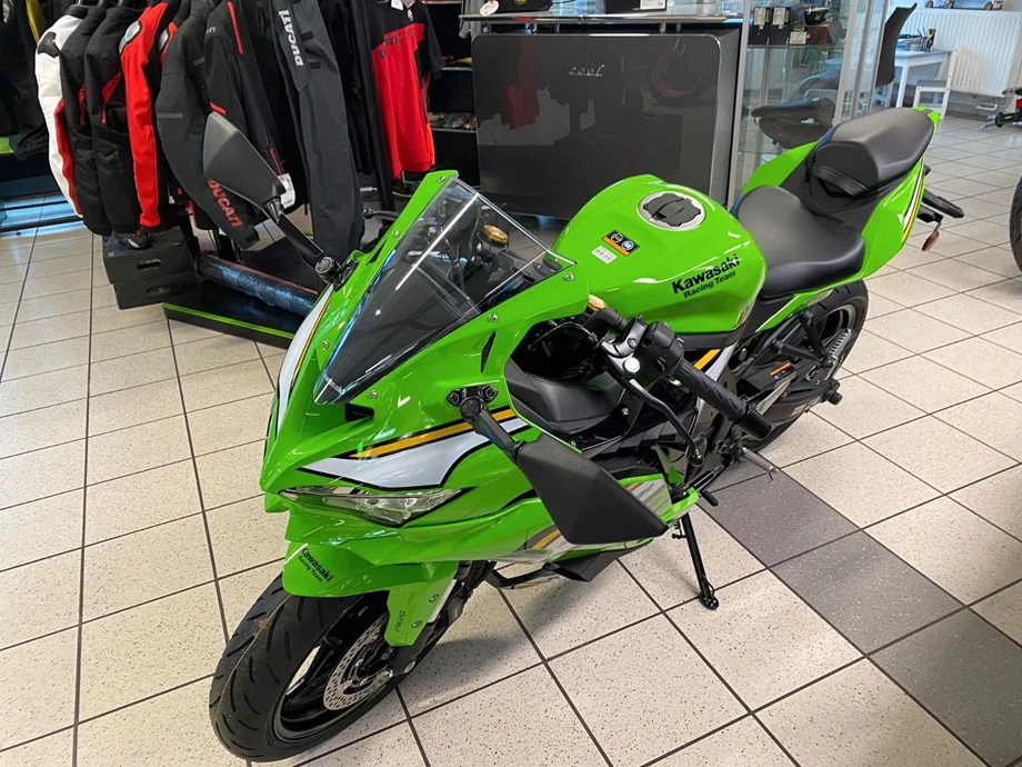 Angebot Kawasaki Ninja ZX-4RR Bild 6: Angebot Kawasaki Ninja ZX-4RR