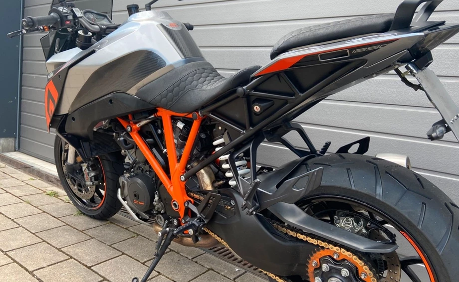 Angebot KTM 1290 Super Duke GT Bild 4: Angebot KTM 1290 Super Duke GT