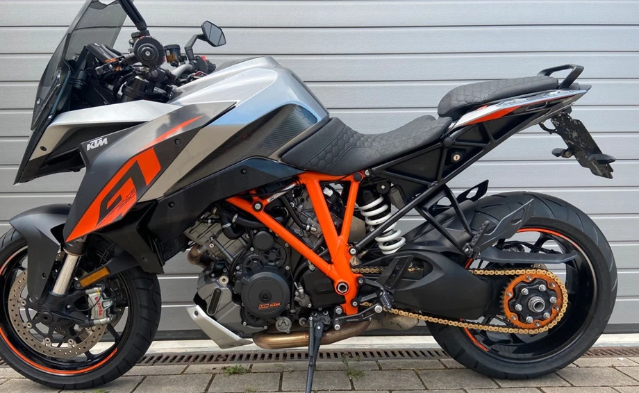 Angebot KTM 1290 Super Duke GT Bild 6: Angebot KTM 1290 Super Duke GT