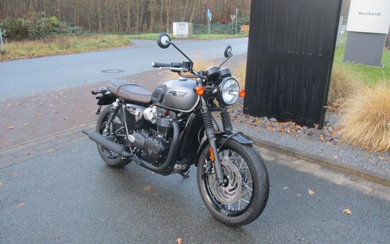 Gebrauchtmotorrad Triumph Bonneville T120 Black - Bild 2