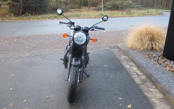 Gebrauchtmotorrad Triumph Bonneville T120 Black - Bild 3