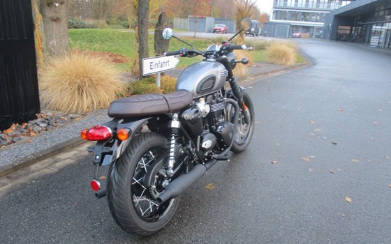 Gebrauchtmotorrad Triumph Bonneville T120 Black - Bild 8