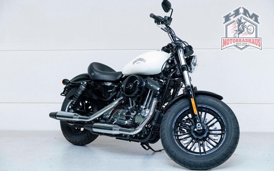 Gebrauchtmotorrad Harley-Davidson Sportster XL 1200X Forty-Eight - Bild 2