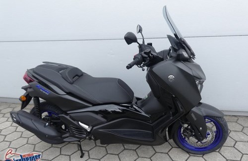Neumotorrad Yamaha XMAX 125