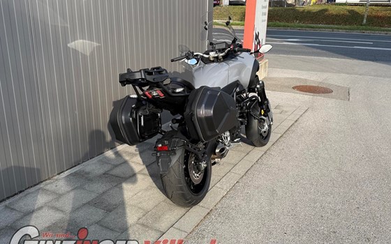 Gebrauchtmotorrad Yamaha Niken GT - Bild 22 Gebrauchtmotorrad Yamaha Niken GT - Bild 22
