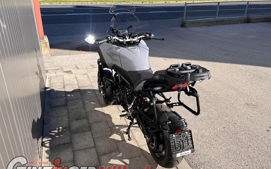 Gebrauchtmotorrad Yamaha Niken GT - Bild 9 Gebrauchtmotorrad Yamaha Niken GT - Bild 9