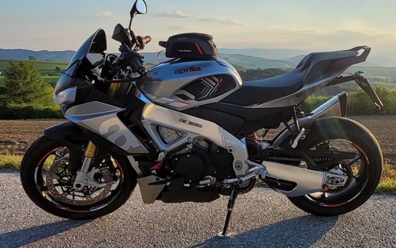 Gebrauchtmotorrad Aprilia Tuono V4 1100 - Bild 11