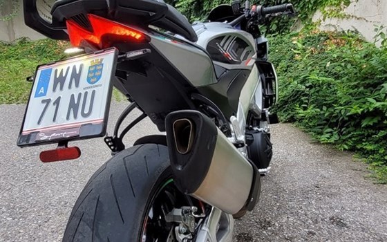 Gebrauchtmotorrad Aprilia Tuono V4 1100 - Bild 18 Gebrauchtmotorrad Aprilia Tuono V4 1100 - Bild 18