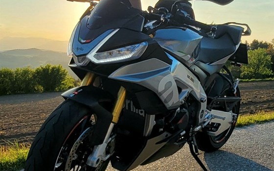 Gebrauchtmotorrad Aprilia Tuono V4 1100 - Bild 4