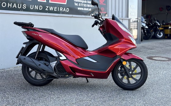 Gebrauchtmotorrad Honda PCX125 - Bild 3 Gebrauchtmotorrad Honda PCX125 - Bild 3