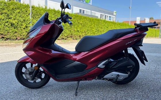 Gebrauchtmotorrad Honda PCX125 - Bild 6 Gebrauchtmotorrad Honda PCX125 - Bild 6