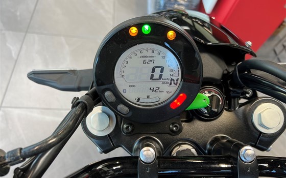 Gebrauchtmotorrad Kawasaki Eliminator 500 SE - Bild 5 Gebrauchtmotorrad Kawasaki Eliminator 500 SE - Bild 5