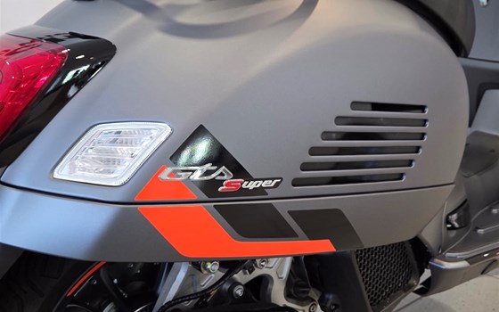 Neufahrzeug Vespa GTS 125 Super Sport - Bild 2