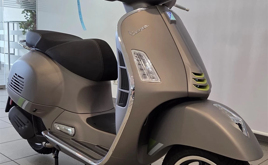 Angebot Vespa GTS 125 Super Tech Bild 4: Angebot Vespa GTS 125 Super Tech